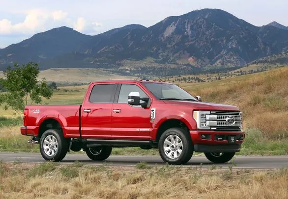 FORD F-250 SUPER DUTY 2017 PROBLEMAS