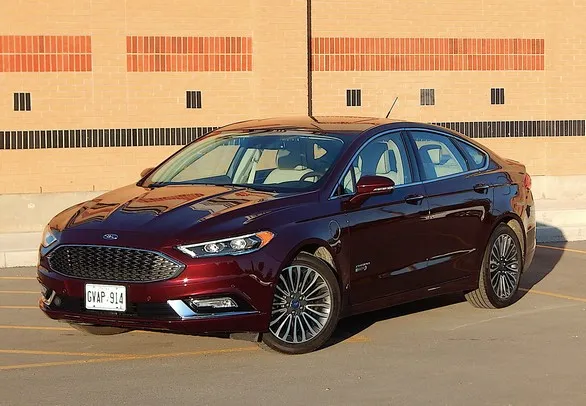 FORD FUSION ENERGI 2017 PROBLEMAS
