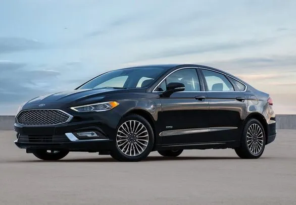 FORD FUSION ENERGI 2019 PROBLEMAS