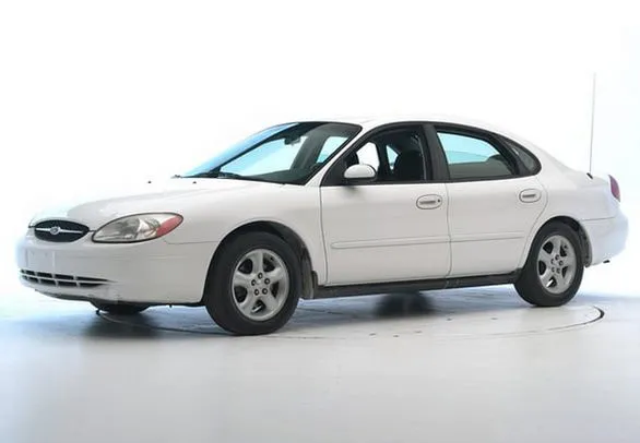 FORD TAURUS 2000 PROBLEMAS
